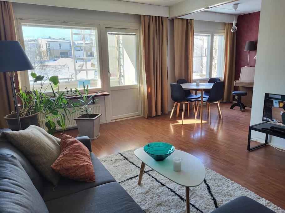 Cosy Two Rooms Apartment In Helsinki Exterior photo